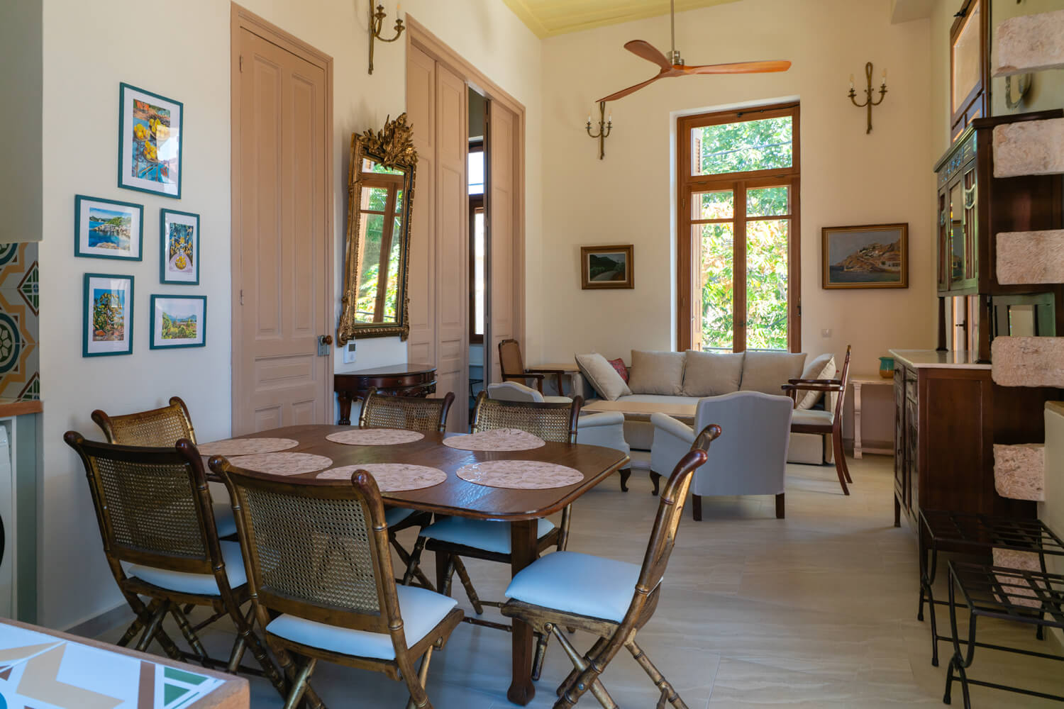 Boutique Διαμέρισμα Δύο Υπνοδωματίων με Βεράντα (Εκάλη)